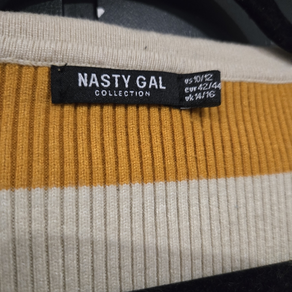 Nasty Gal Cream Striped Cropped Polo Sweater with Yellow Burgundy Stripes 10/12 - Picture 3 of 4